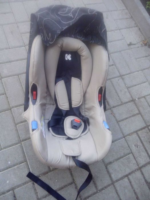 бебешко кошче за кола използвано