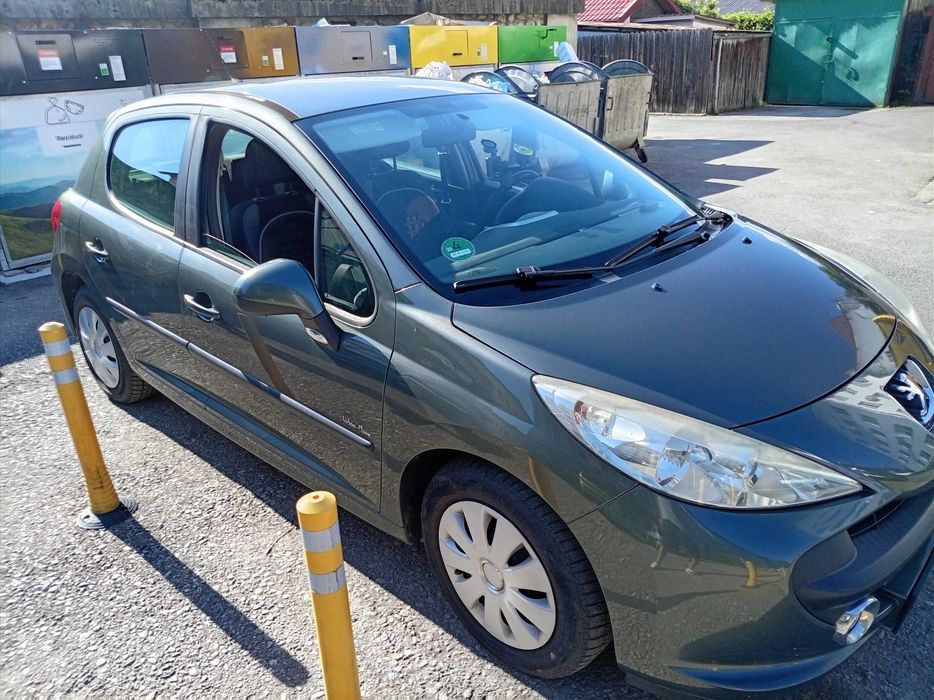Peugeot 207 benzina