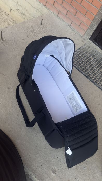 Люлька-переноска от бренда CHICCO