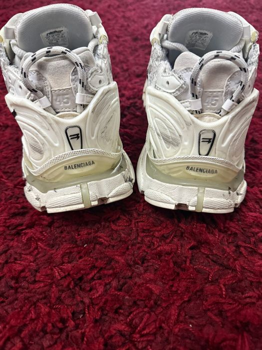 Balenciaga runner