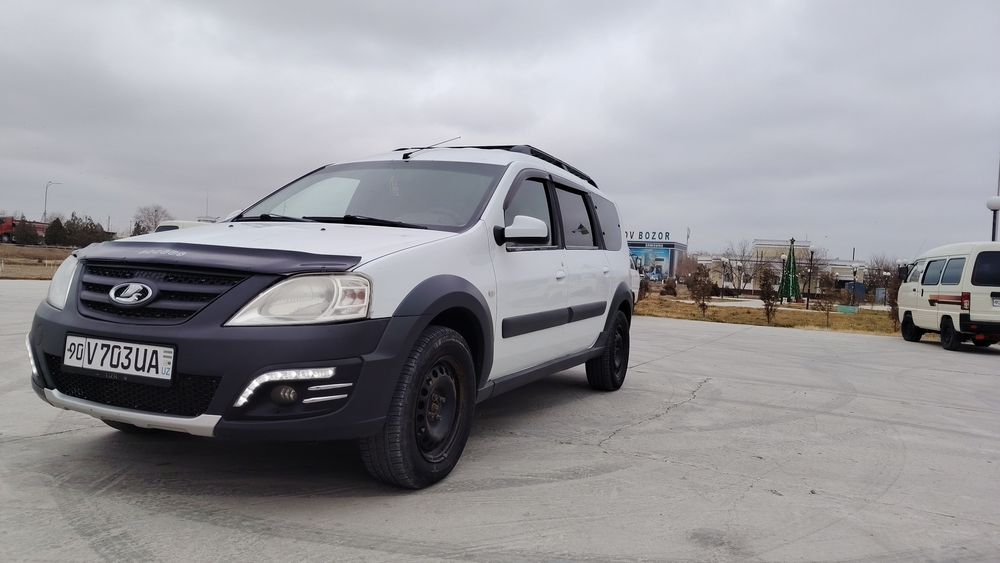 Lada Largus Kross