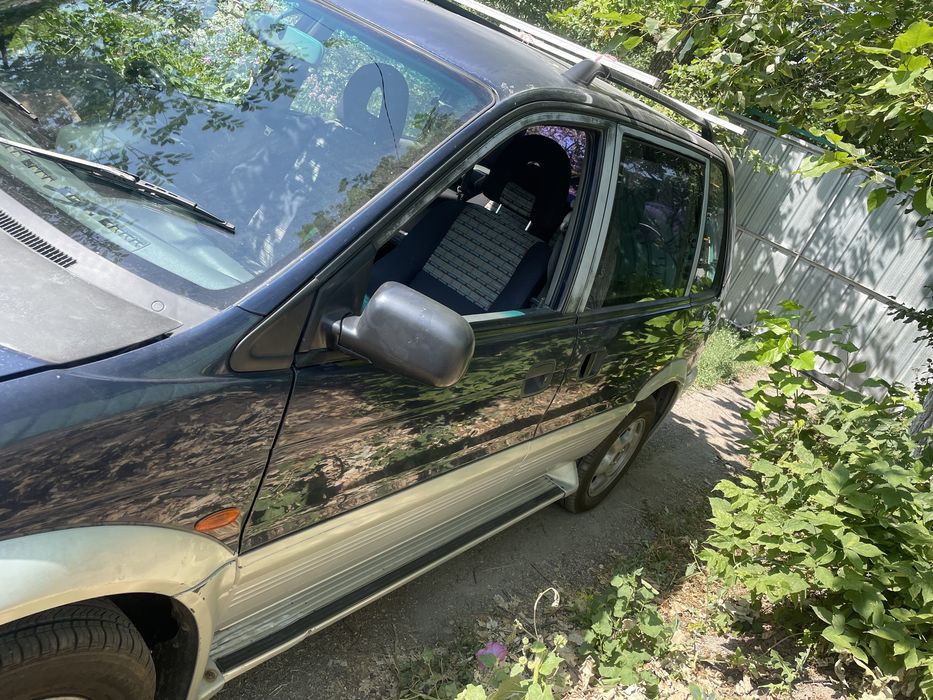 Mitsubishi RVR 2.0 turbo