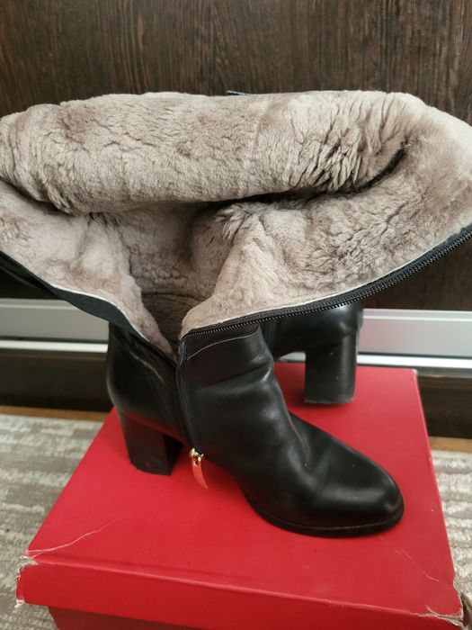 Продам зимние сапоги