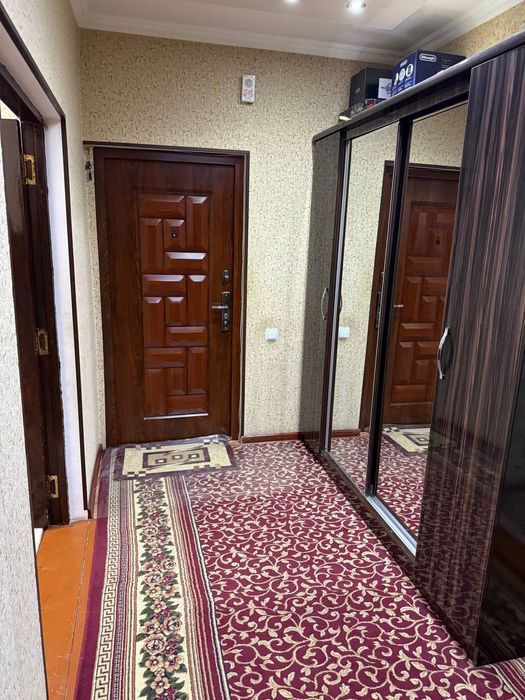 Продаётся в М.Улугбекском р-не Карасу-6 БИЙ 3в4_1_5 Балкон2Х6 80м2