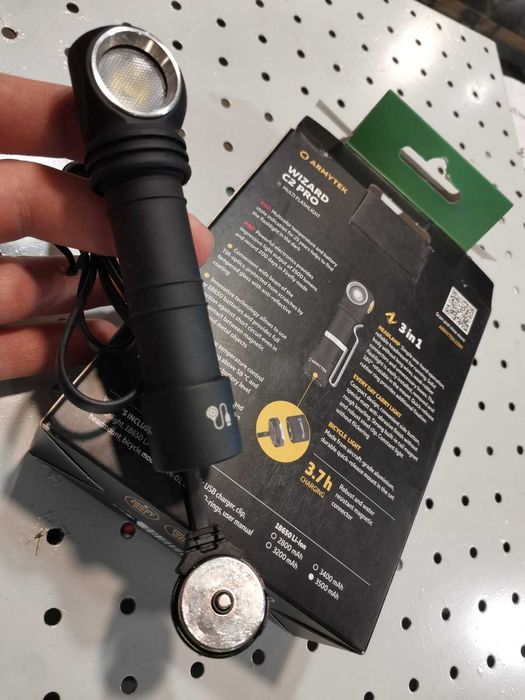 Lanterna tactica Armytec