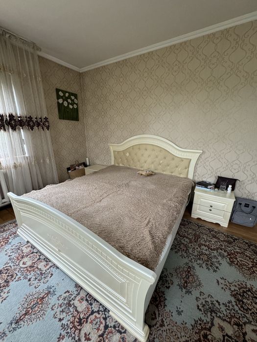 Кровать двухместная