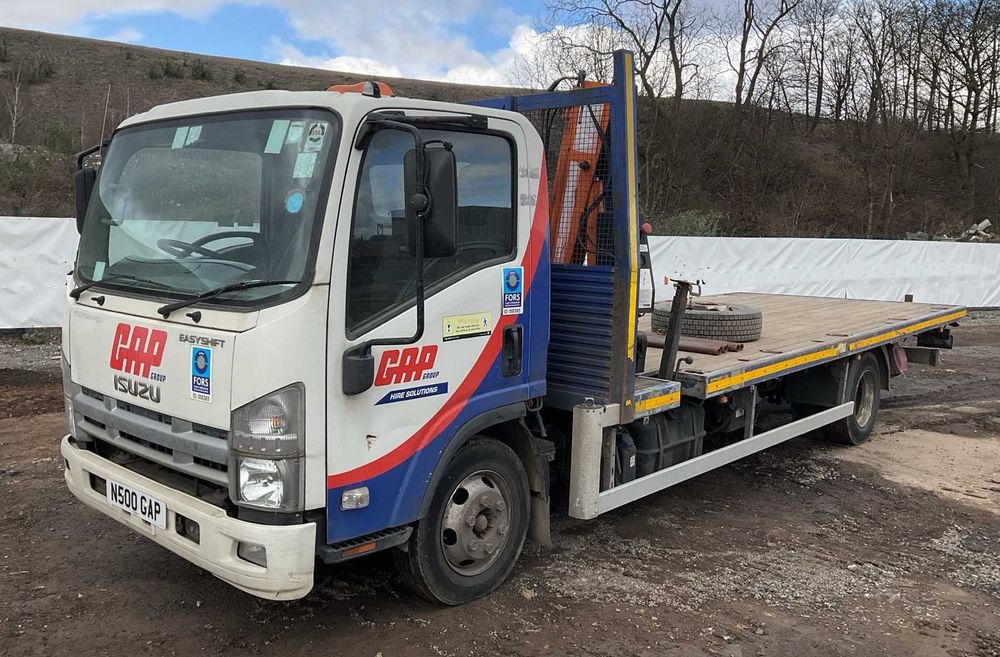 Autoutilitara cu macara Isuzu N75.190 4x2 2015