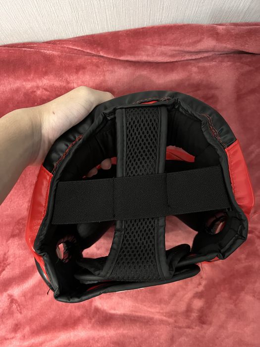 Шлем для единоборств,очень дешёво