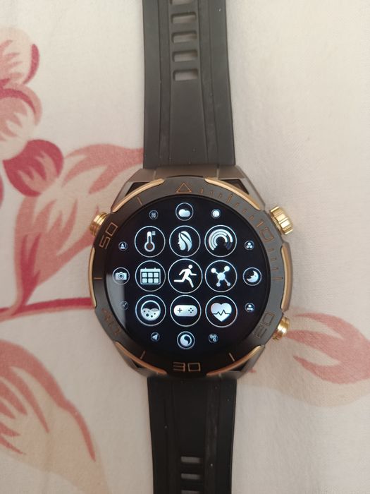 часы электронные почти новые