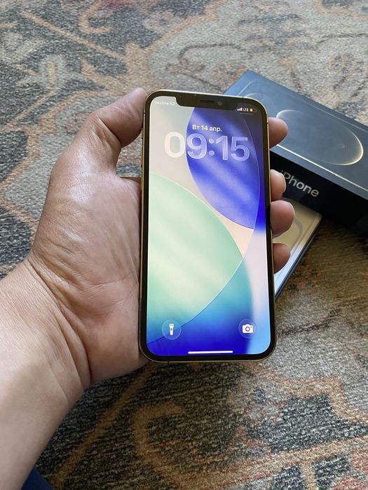 Iphone 12 pro. Айфон 12 про.