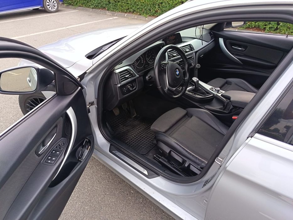 Vand BMW F31 318D 2015  impecabila