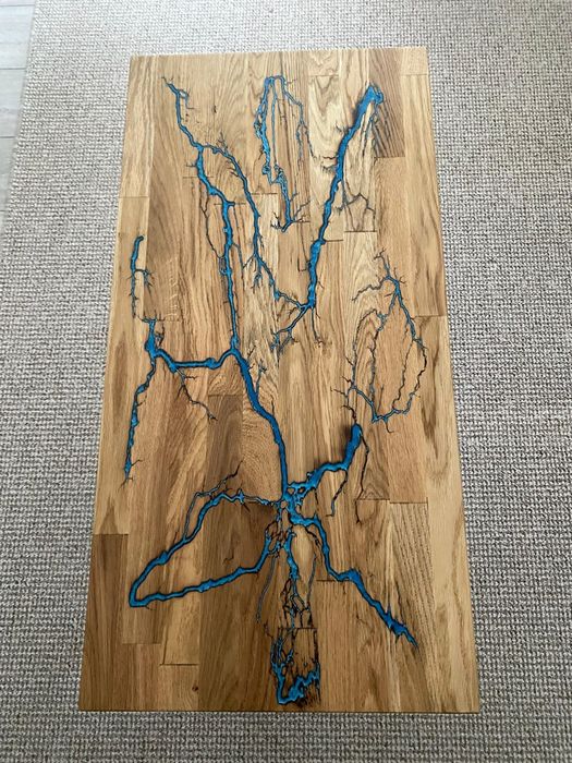 Masuta cafea unicat din stejar