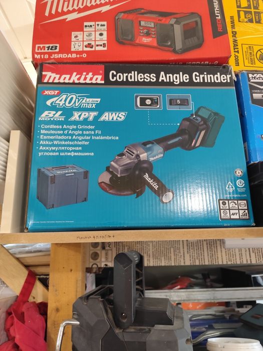 Акумулаторни машини Макита 18 волта Makita 18V