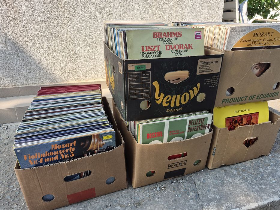 Vând din stocul de 2000lp Discuri Vinil muzica clasica ,lot 100,200lp