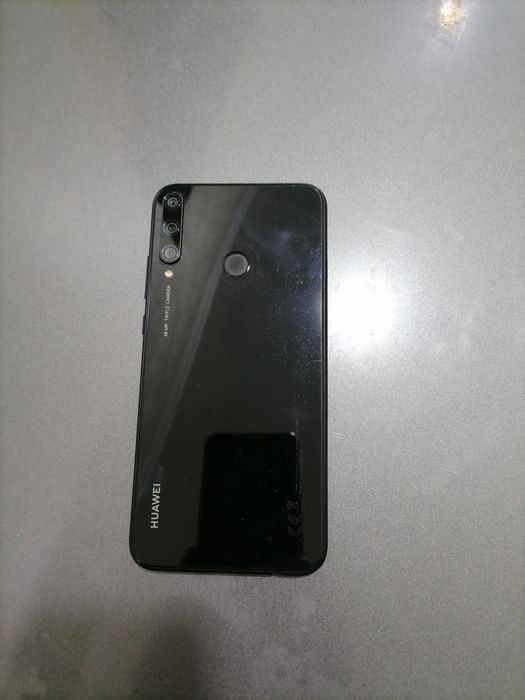 Продам два телефона Huavei P 40 lati E