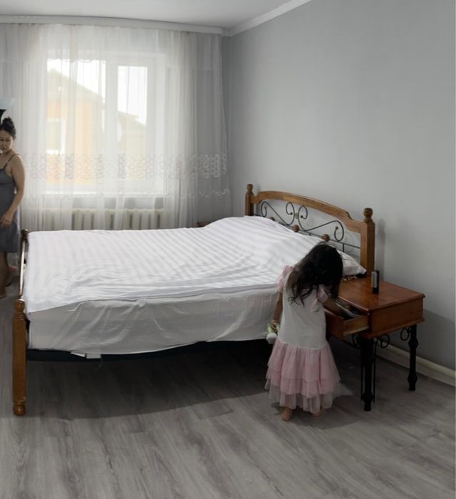 Кровать двуспальная