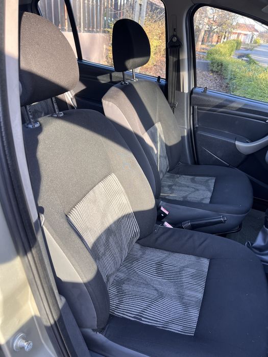 dacia sandero 1.6 mpi 90 cp