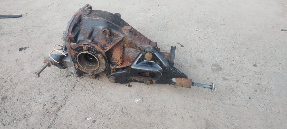 Редуктор 3.23 на BMW e34