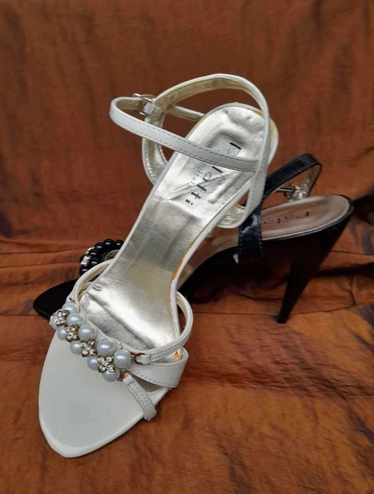 Луксозни дамски  сандали