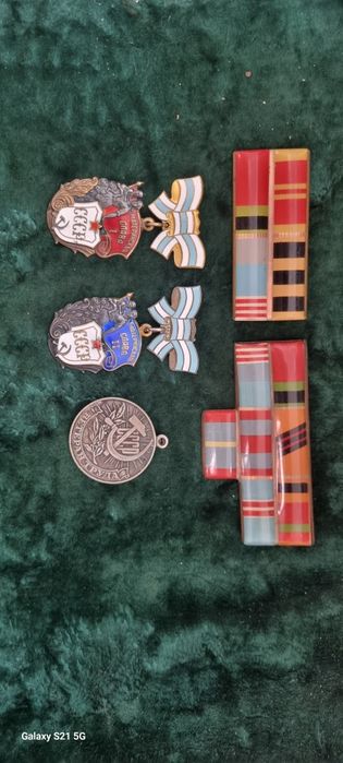 Продам медали бабушки