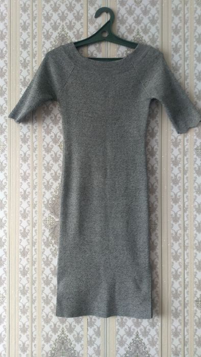 Продам платье женское