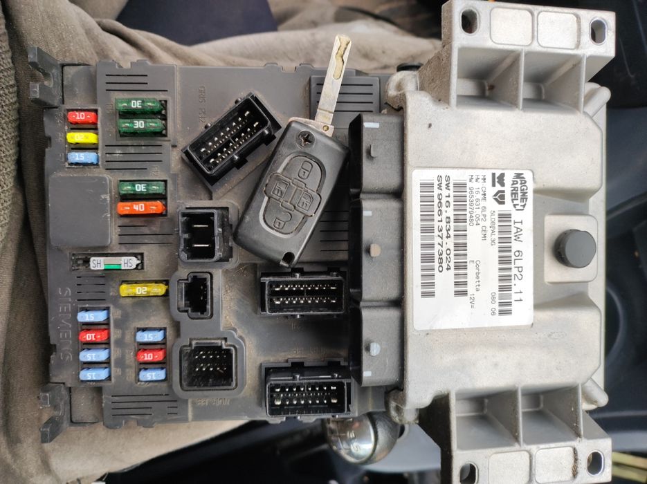 Компютър+BSI модул+ключ за Пежо-1007,1.4,16V-88к.с.бензин