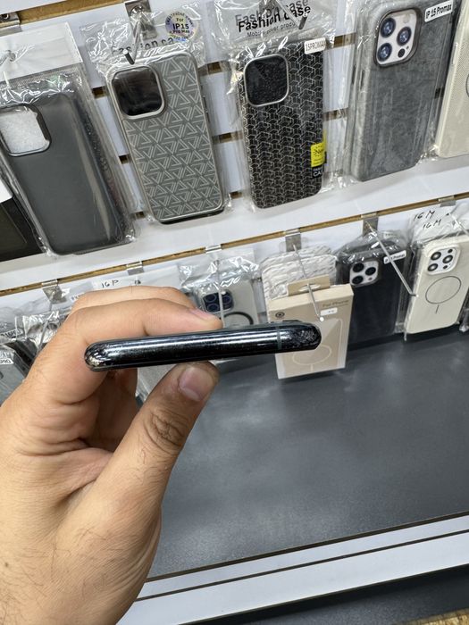 iphone 11 pro. 256GB.  ideal 68%