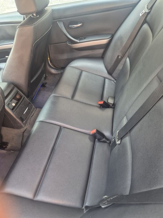 Vând bmw seria 3 e90 318d