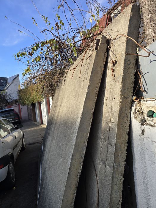 Placi de beton cu armatura