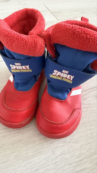 Ботушки спайди адидас