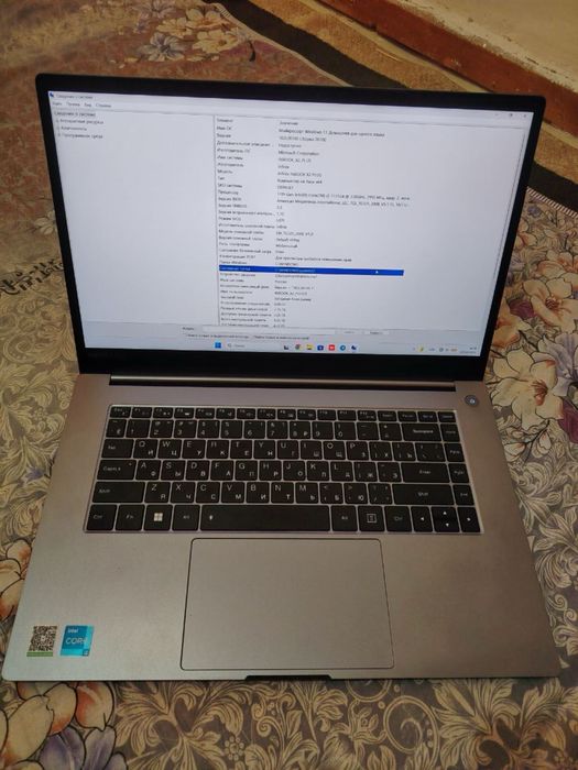 Infinix INBook X2 Plus Core i3 — Ideal holat, katta ekran, tez SSD