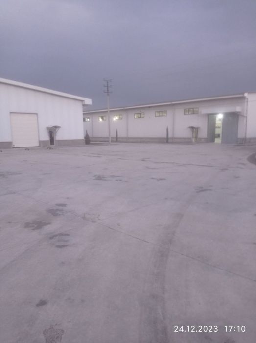Сдается склад 2500 кв м Новый Узбекистан ориентир Университет Акфа