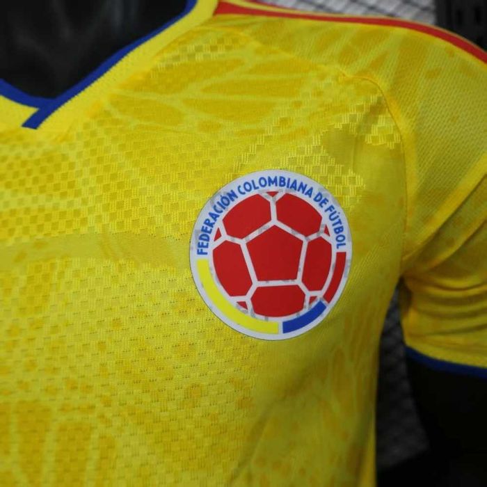 Tricou Columbia Home Kit - Luis Diaz 7 Player Version