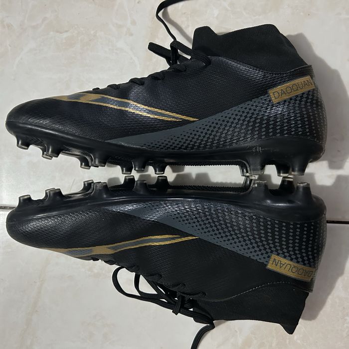 Футбольные бутсы Daoquan (НОВЫЙ)