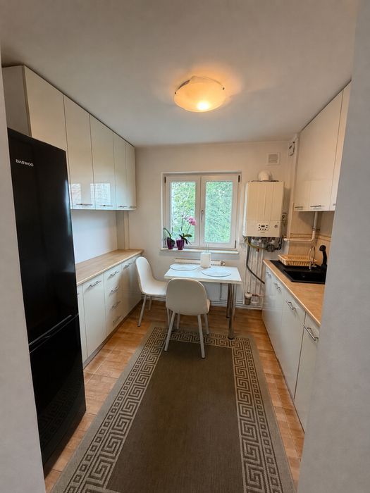 Apartament 3 camere de inchiriat(strada George Fotino) 63mp incepând cu data de 15 septembrie