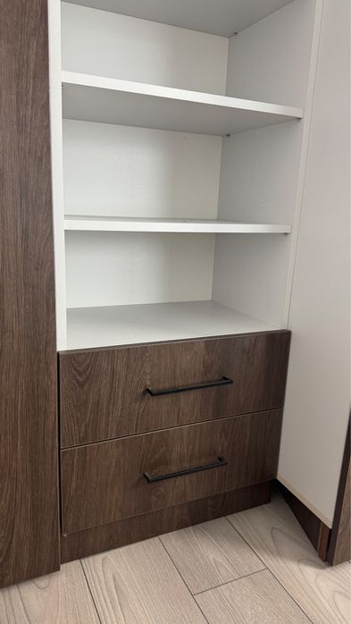 Dulap de haine pentru dormitor