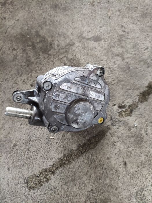 Вакум помпа за Mercedes 350cdi OM642