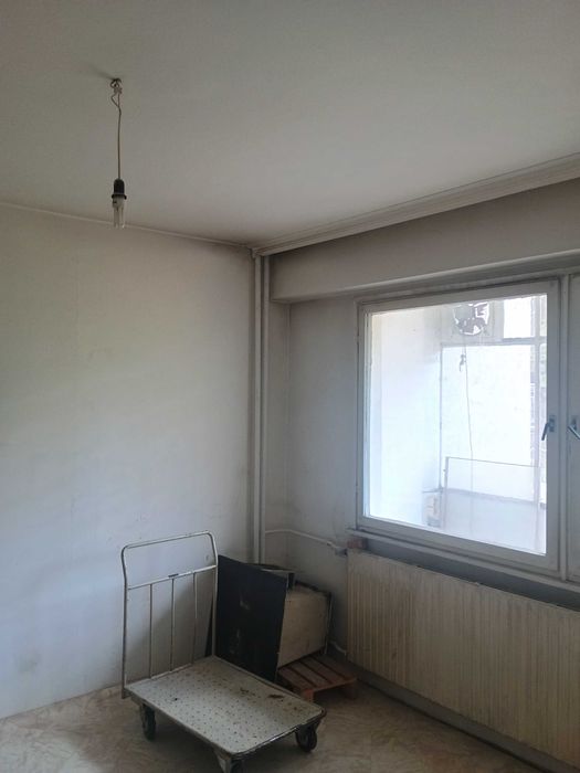 86 кв. м/3-стаен/Панел-80 г/ет. 1 от 8/ТЕЦ/ж.к.Надежда-2/София