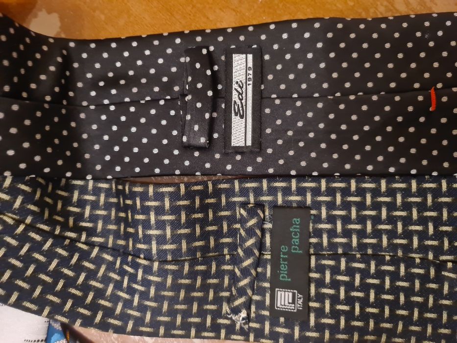 Продавам Вратовръзки