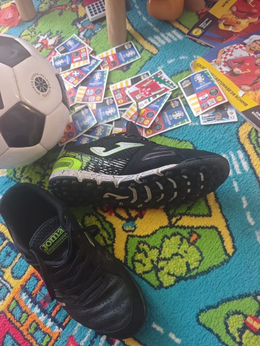 Pantofi fotbal Joma nr 39 stare foarte buna  100 ron