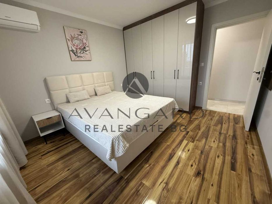 Продава се Тристаен апартамент в Пловдив, Център - 102 кв.м за 1140 €/кв.м - Снимка #3