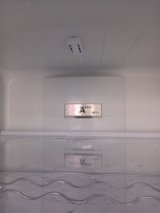 Иноксов комбиниран хладилник с фризер Бош Bosch No Frost  А+++Гаранция