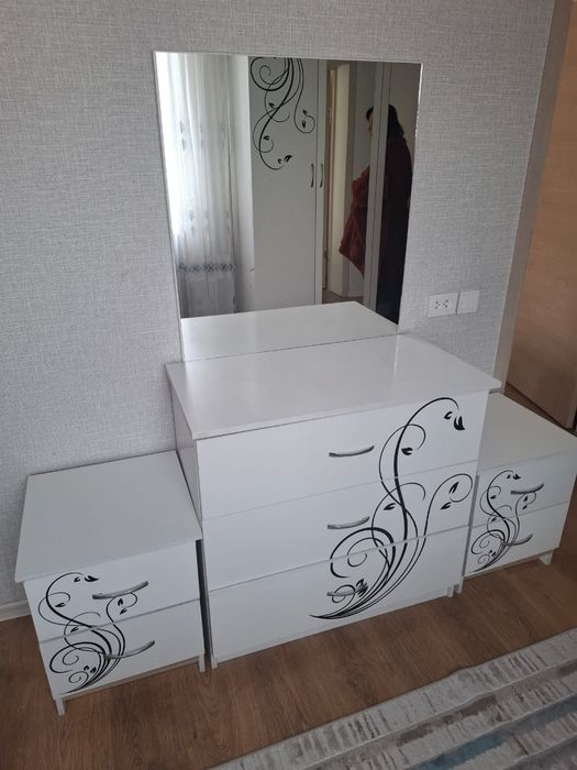 Продается комод не новый но в хорошем состоянии