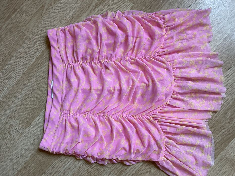 Compleu ,fusta si bustiera ,marimea M /L