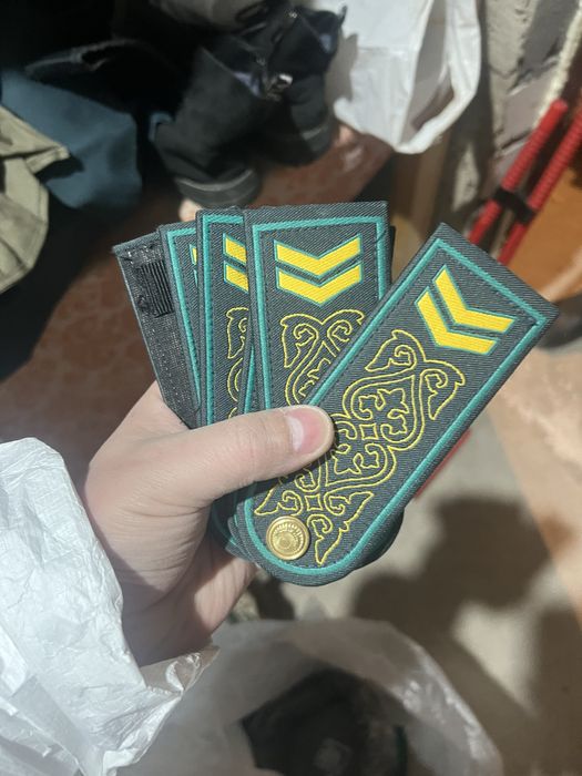 Продам военную фурнитуру