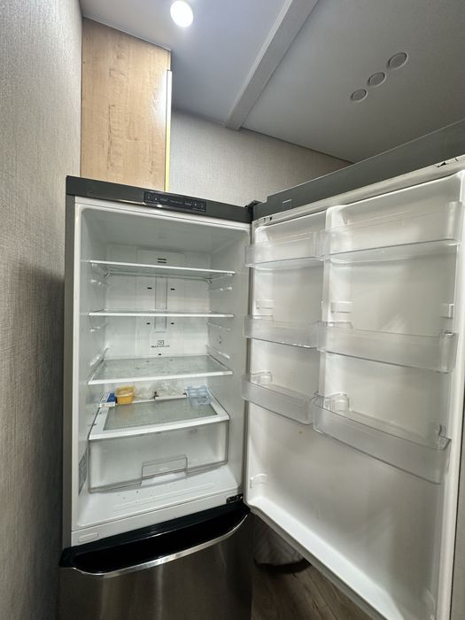 Холодильник продам