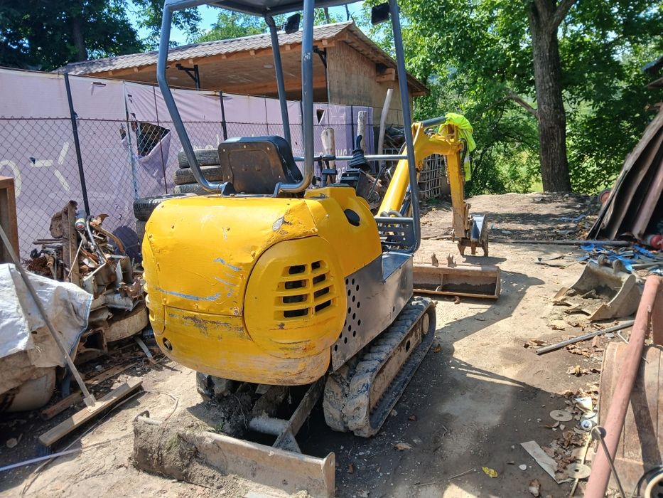 Vand miniexcator komatsu pc15 r8