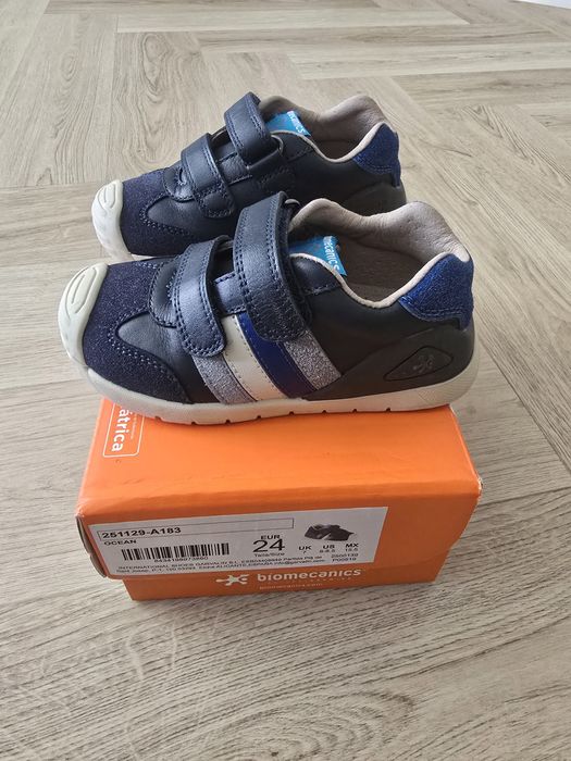 Biomecanics mărimea 24