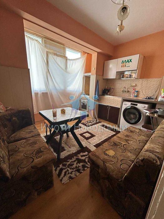Продава се Двустаен апартамент в Шумен, Пазара - 60 кв.м за 1360 €/кв.м - Снимка #3