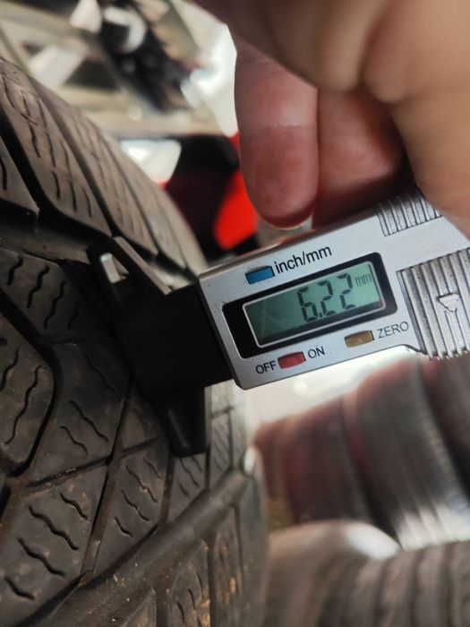 4бр.зимни гуми 245/50/19 Pirelli